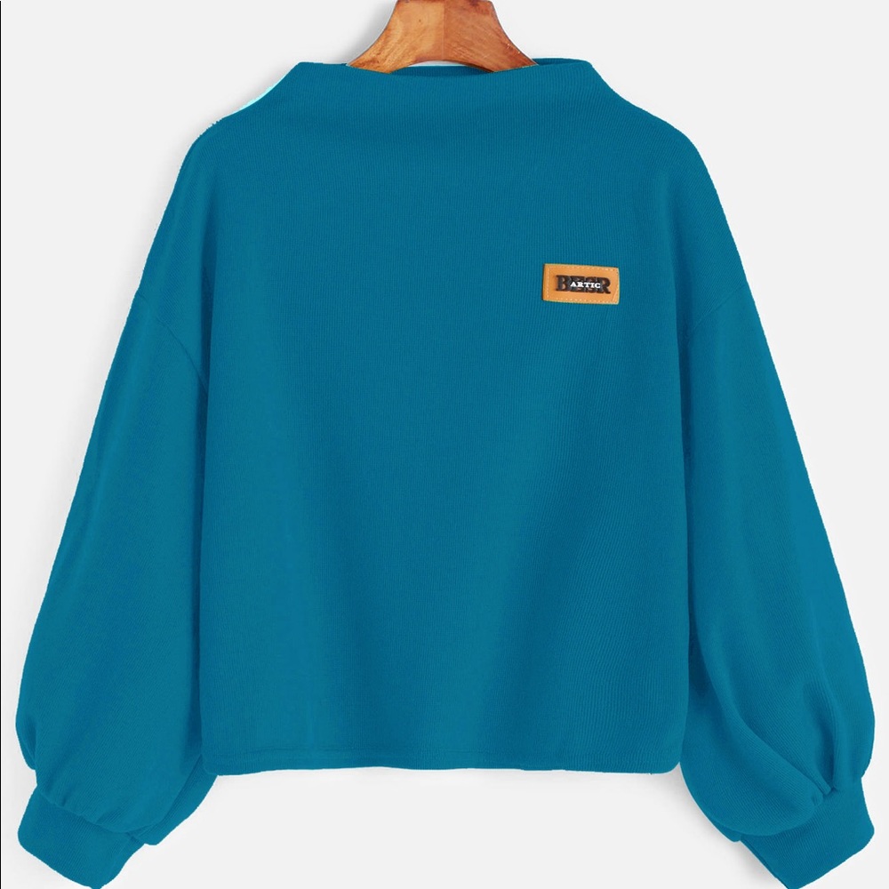 Green lantern sleeve sweatshirt